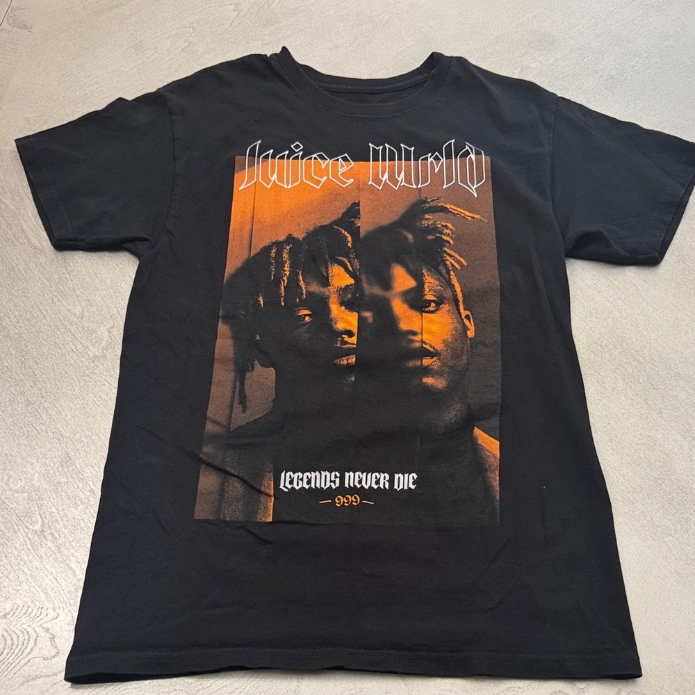 Black Graphic Juice World Tee